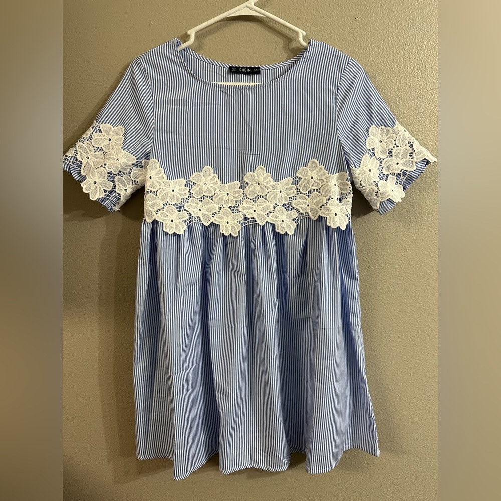 SHEIN Blue and White Striped Tunic Dress with Lace Detail